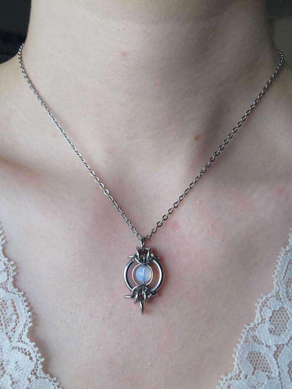 Vintage opalite and silver round pendant necklace